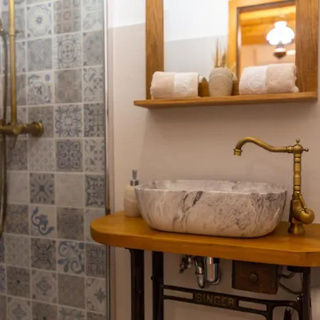 Holiday home Vintage Kuzina Poljica (Makarska)