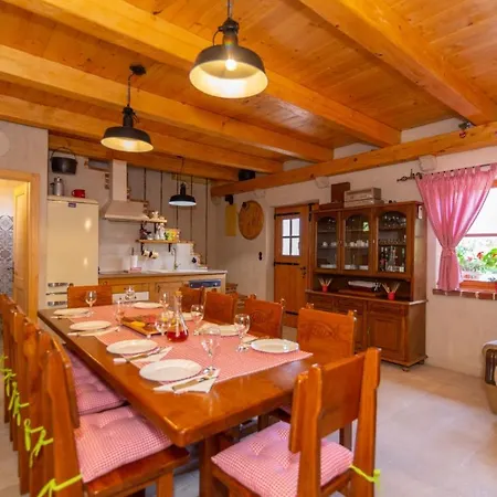 Vintage Kuzina Holiday home Poljica (Makarska)